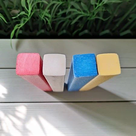 Plastic Stakes With Metal Spike